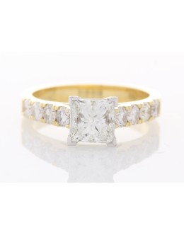 18ct Yellow Gold Single Stone Princess Cut Diamond Ring (1.00) 1.60