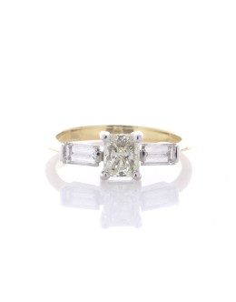 18ct Yellow Gold Three Stone Claw Set Diamond Ring (1.04) 1.54