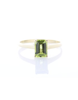 9ct Yellow Gold Single Stone Emerald Cut Peridot Ring 0.95